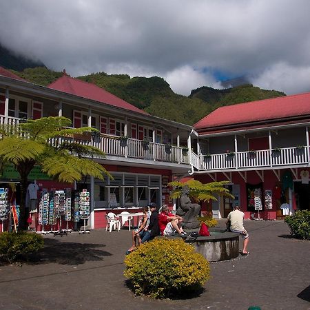 Gite Du Piton D Anchaing Эль-Бур Экстерьер фото
