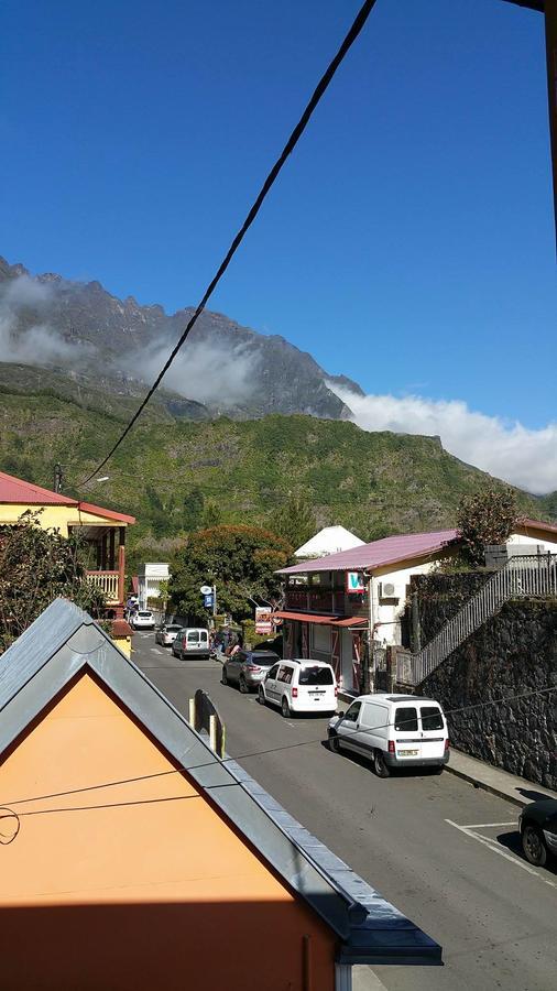 Gite Du Piton D Anchaing Эль-Бур Экстерьер фото